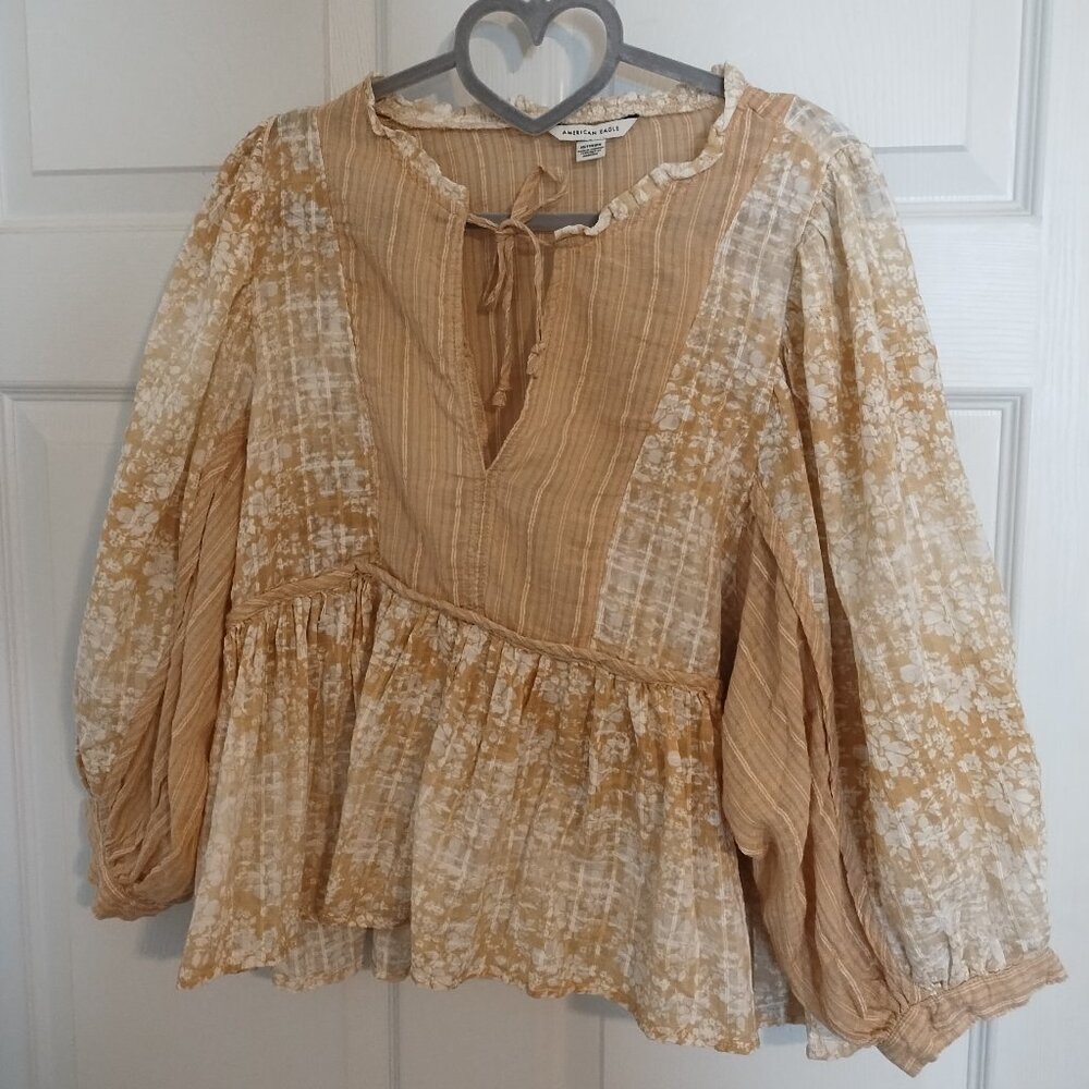 Women's Blouse  Beige American Eagle XS